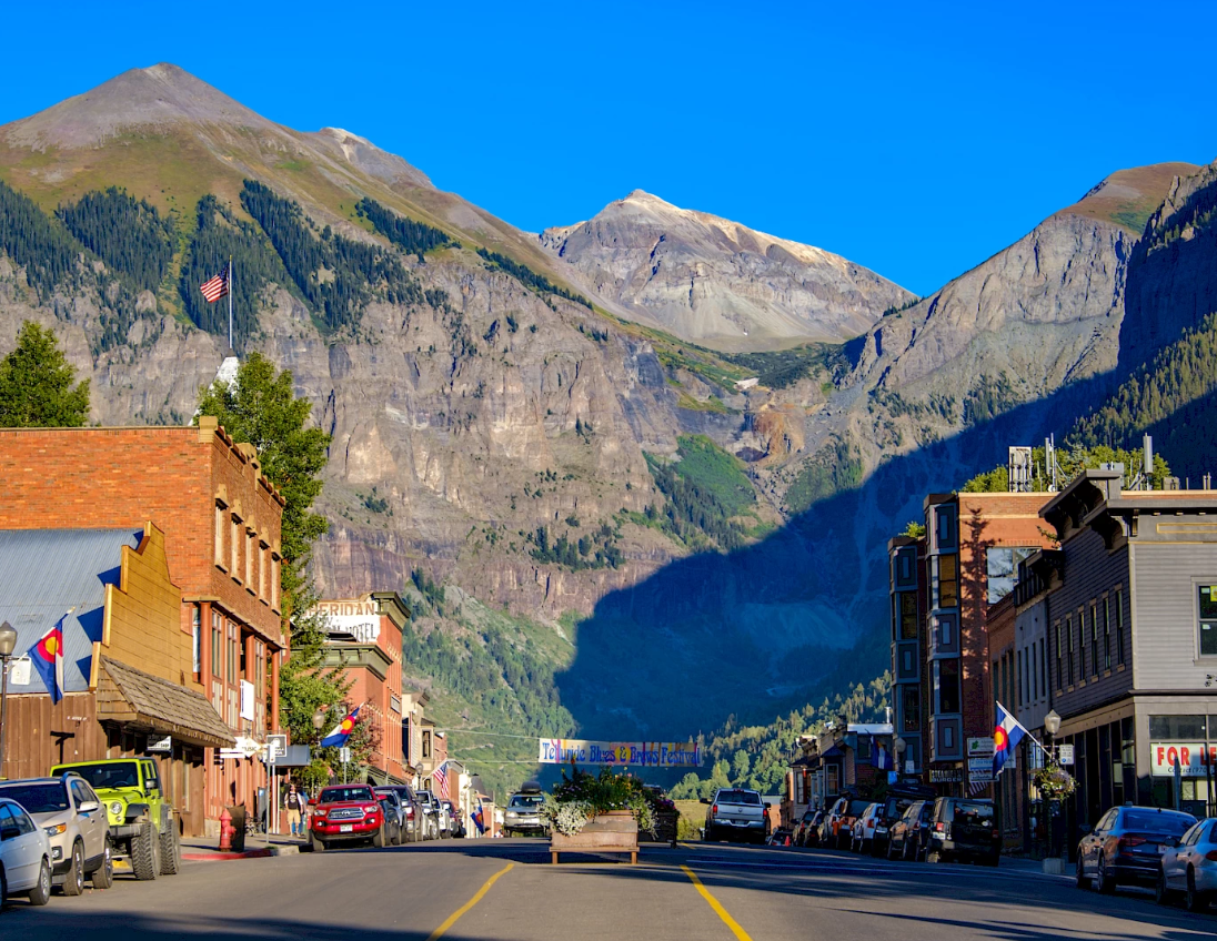 Downtown Telluride vacation rentals without a car